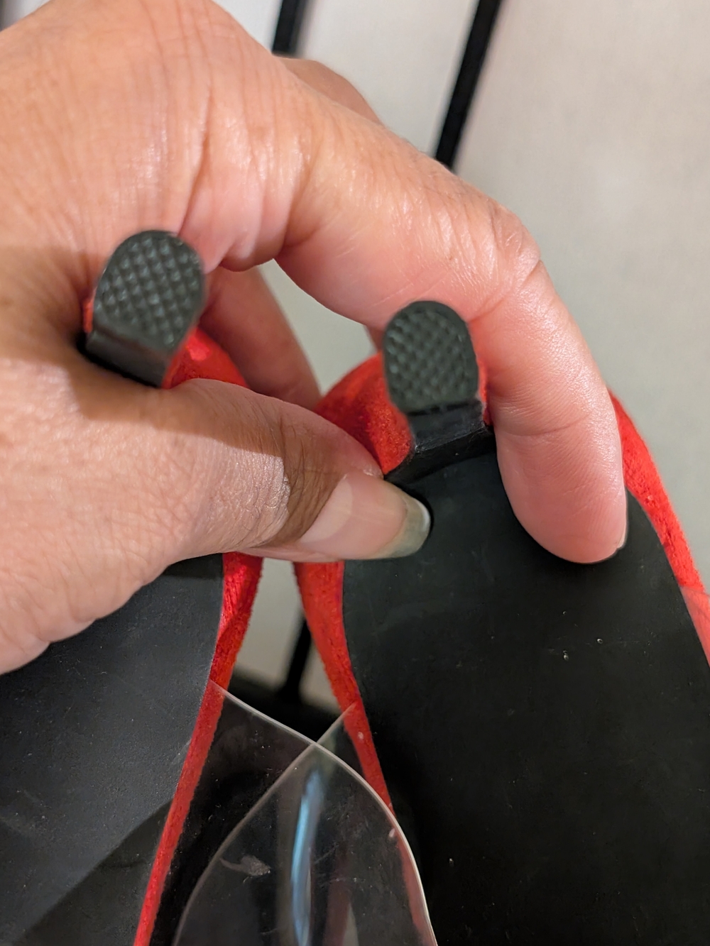 VICI Red Heart-Detail Clear Strap Mules - Picture 8 of 11